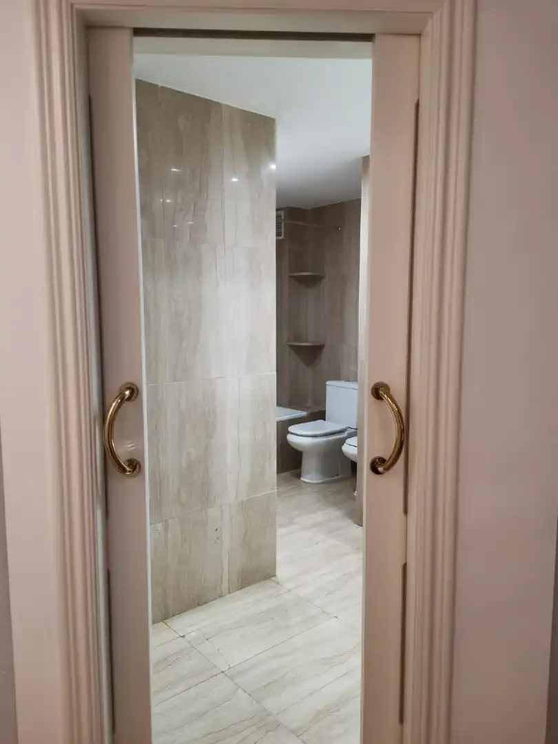 Baño de Apartamento de alquiler en Murcia con Aire acondicionado, Parquet y Amueblado