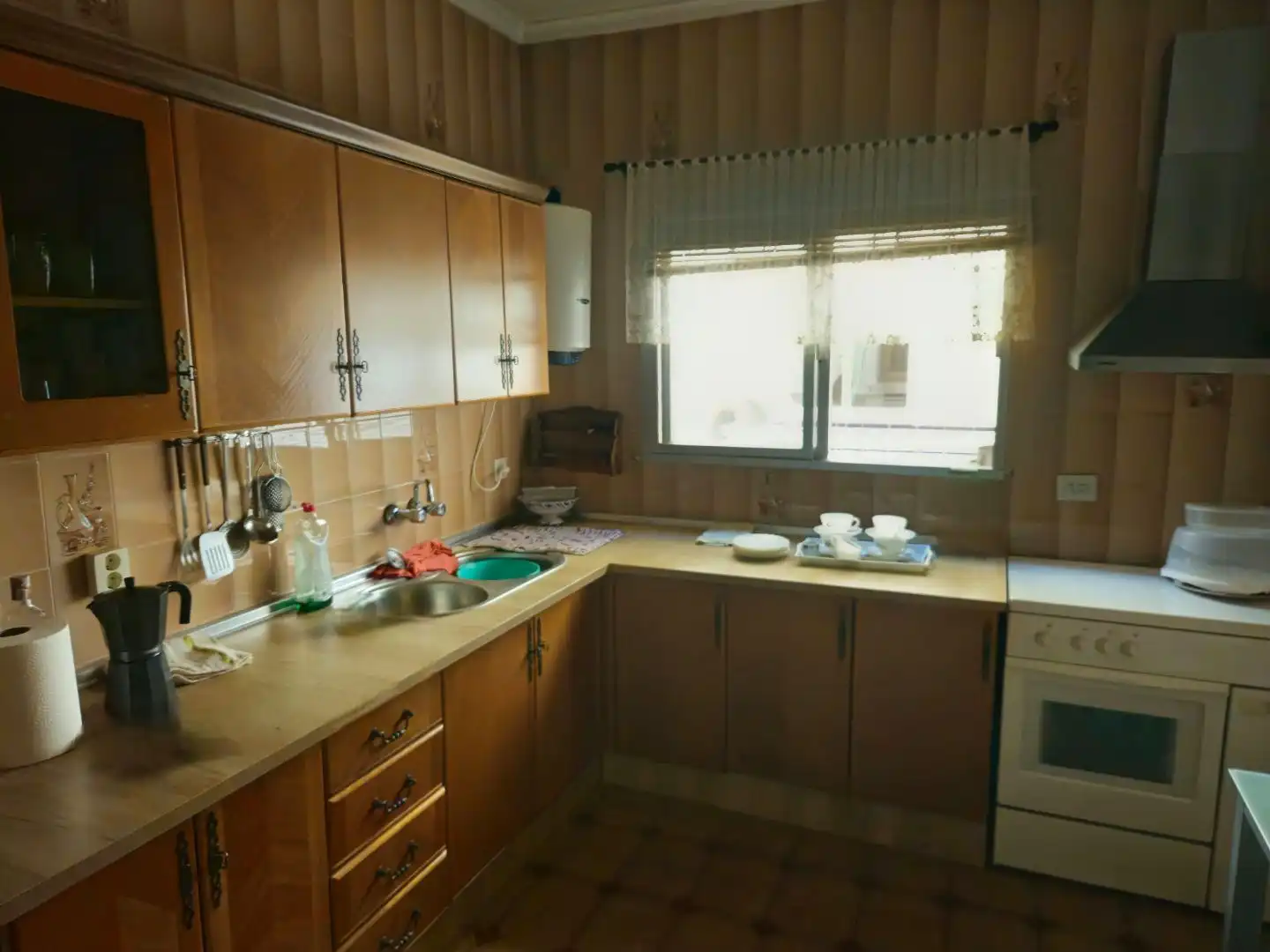 Detached homes for sale in Calle Sanchez del Corral, 13, Ayuntamiento Kitchen of Detached homes for sale in Alhendín with Terrace and Balcony