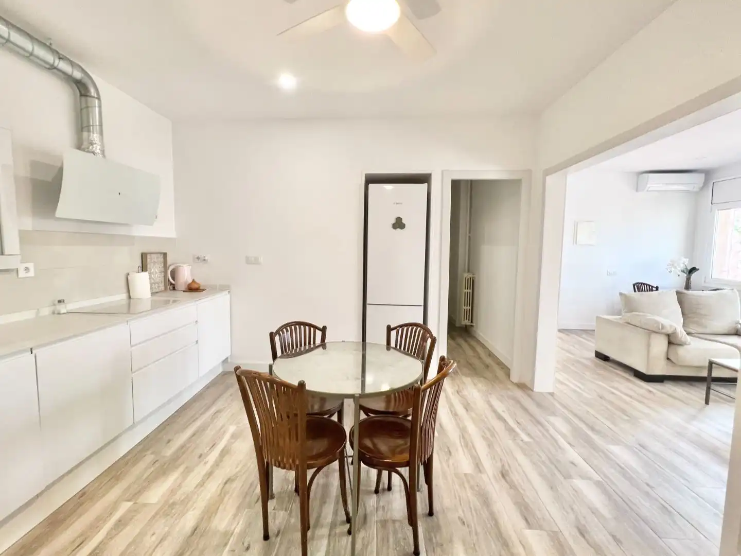 Flat for rent in Carrer del Consell de Cent, 226, L'Antiga Esquerra de l'Eixample Kitchen of Flat for rent in Barcelona Capital with Terrace