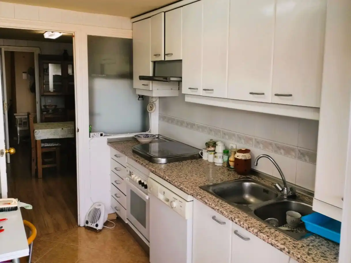 Wohnung zum Verkauf in Calle de la Haya, 10, Parque Coimbra Küche von Wohnung zum Verkauf in Móstoles mit Terrasse