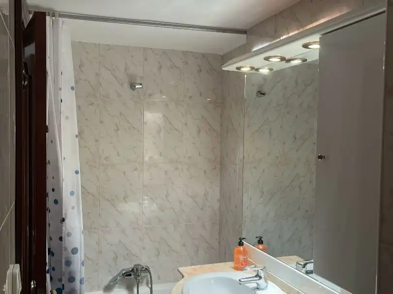 Wohnung zur Miete in Calle del Doctor Cerrada, 7, Doctor Cerrada Badezimmer von Wohnung zur Miete in Zaragoza mit Klimaanlage, Heizung und Parkett