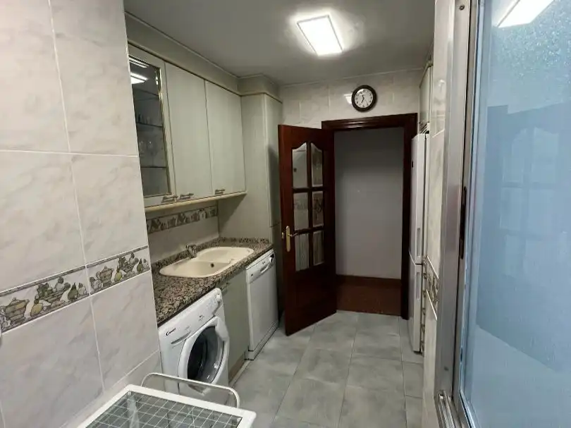 Wohnung zur Miete in Calle del Doctor Cerrada, 7, Doctor Cerrada Küche von Wohnung zur Miete in Zaragoza mit Klimaanlage, Heizung und Parkett