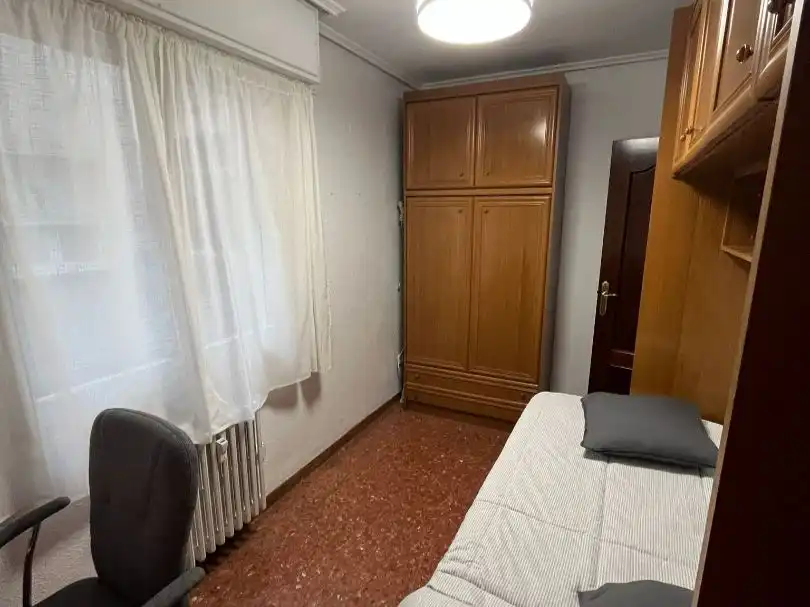 Wohnung zur Miete in Calle del Doctor Cerrada, 7, Doctor Cerrada Schlafzimmer von Wohnung zur Miete in Zaragoza mit Klimaanlage, Heizung und Parkett