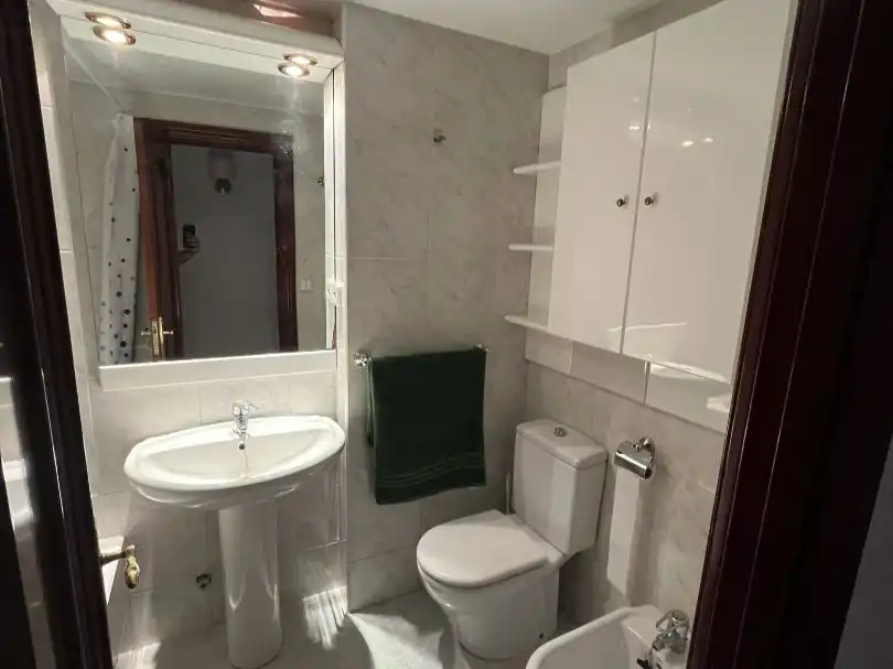 Wohnung zur Miete in Calle del Doctor Cerrada, 7, Doctor Cerrada Badezimmer von Wohnung zur Miete in Zaragoza mit Klimaanlage, Heizung und Parkett