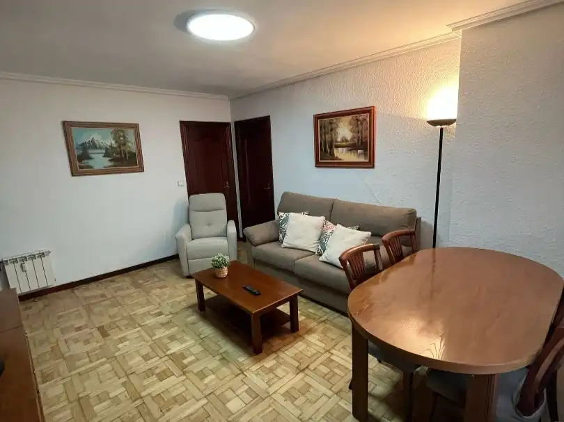 Wohnung zur Miete in Calle del Doctor Cerrada, 7, Doctor Cerrada Wohnzimmer von Wohnung zur Miete in Zaragoza mit Klimaanlage, Heizung und Parkett