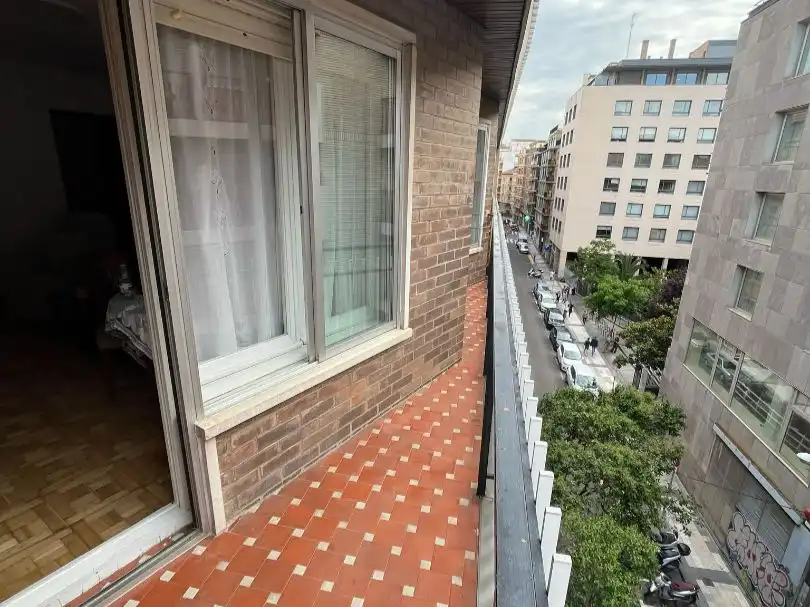 Wohnung zur Miete in Calle del Doctor Cerrada, 7, Doctor Cerrada Terrasse von Wohnung zur Miete in Zaragoza mit Klimaanlage, Heizung und Parkett
