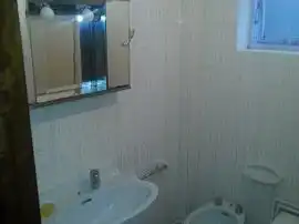 Room in Avenida de Salamanca, 13, Campus Norte - San Caetano Bathroom of Flat for share in Santiago de Compostela with Heating, Parquet flooring and Storage room