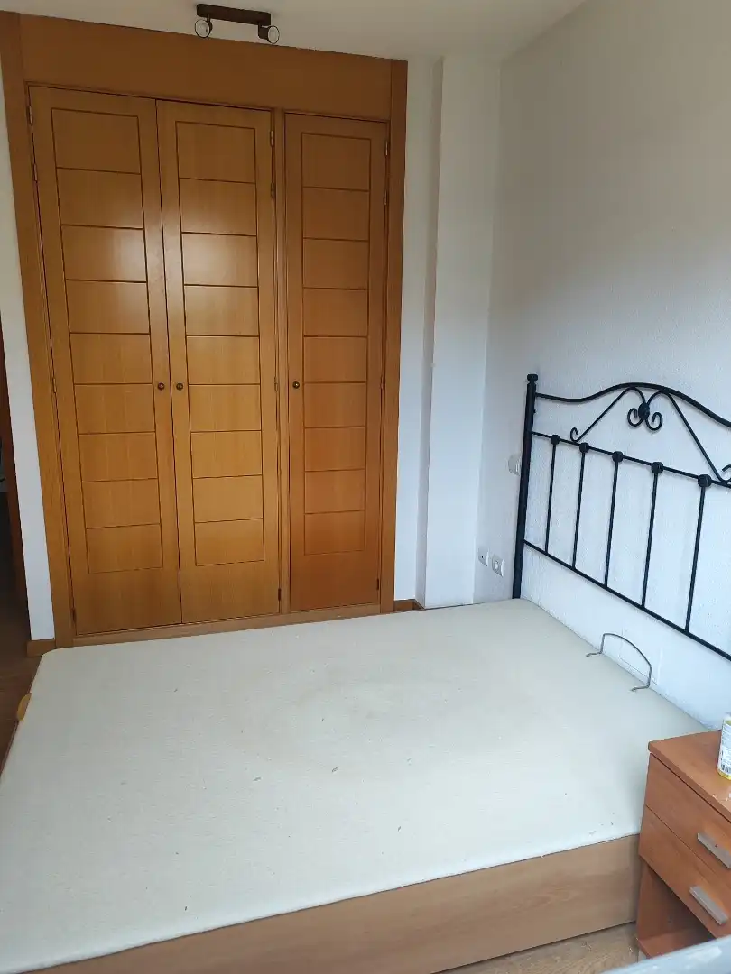 Wohnungen zur Miete in Calle Laguna, 17, Cistérniga Schlafzimmer von Wohnungen zur Miete in Cistérniga mit Heizung, Parkett und Terrasse