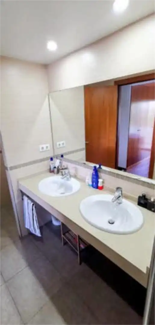 Flat for sale in Mas Rampinyo - Montcada Nova - Carrerada Bathroom of Flat for sale in Montcada i Reixac with Heating, Private garden and Terrace