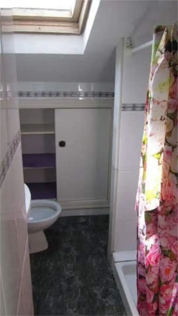 Piso en venta en El Cristo Baño de Piso en venta en Oviedo