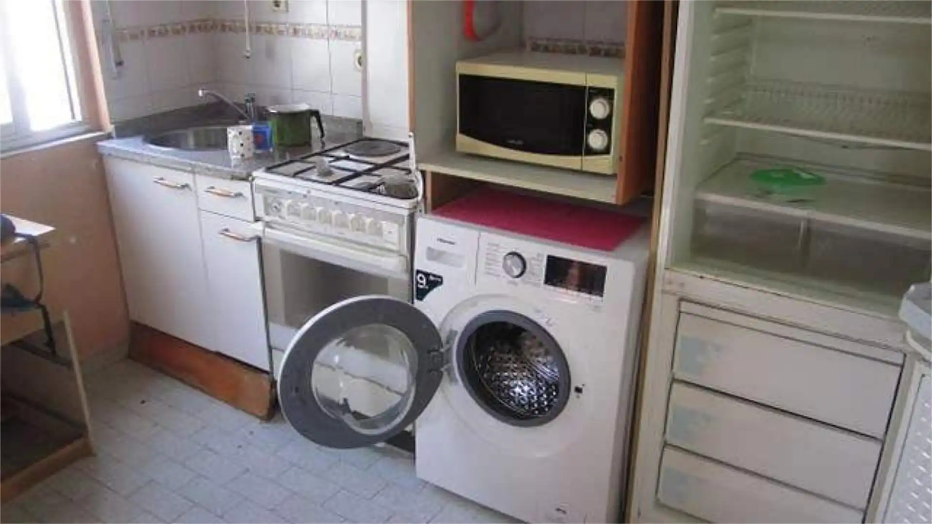 Piso en venta en El Cristo Cocina de Piso en venta en Oviedo