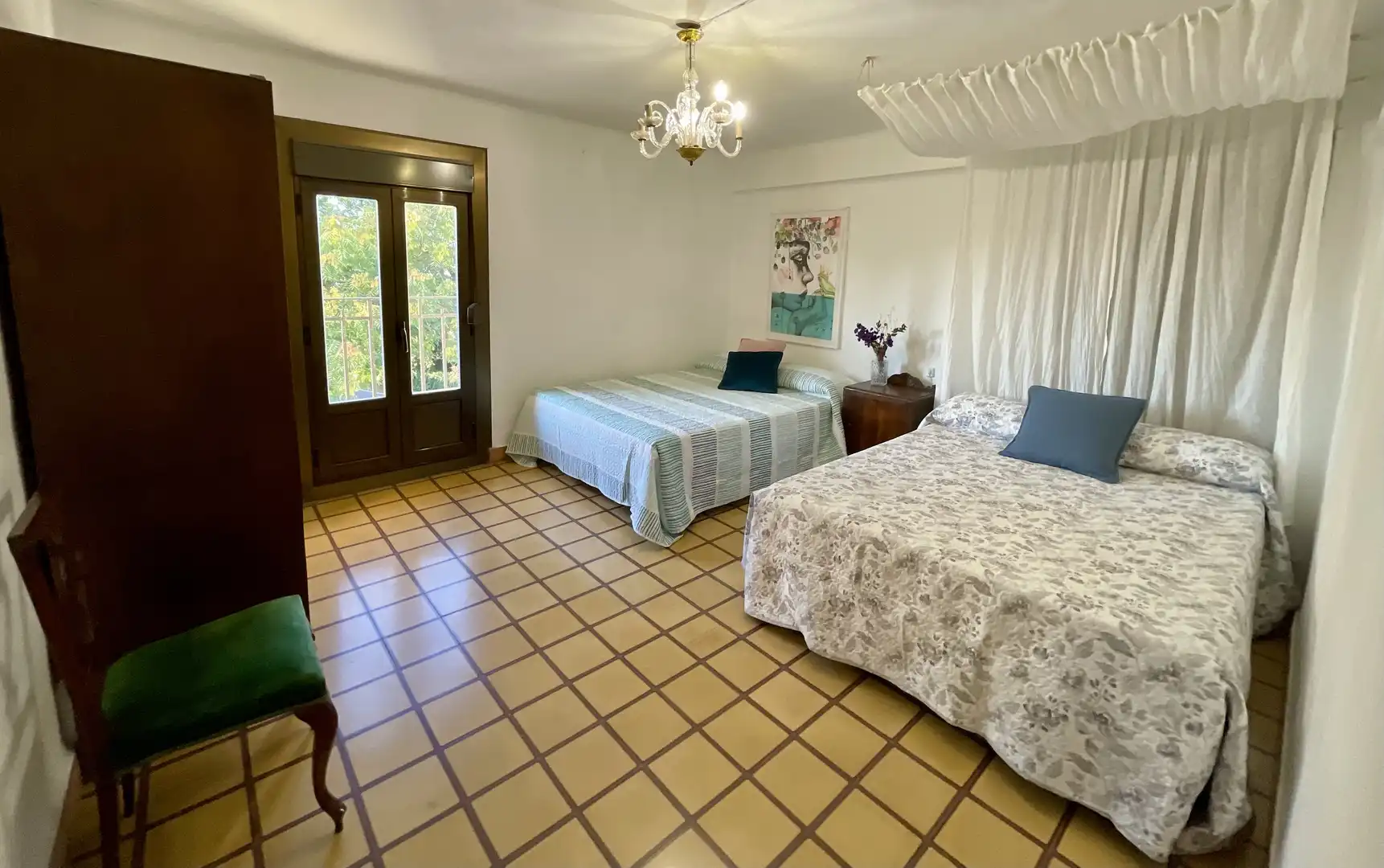 Dormitori de Casa o xalet en venda en Alesón amb Calefacció, Jardí privat i Terrassa