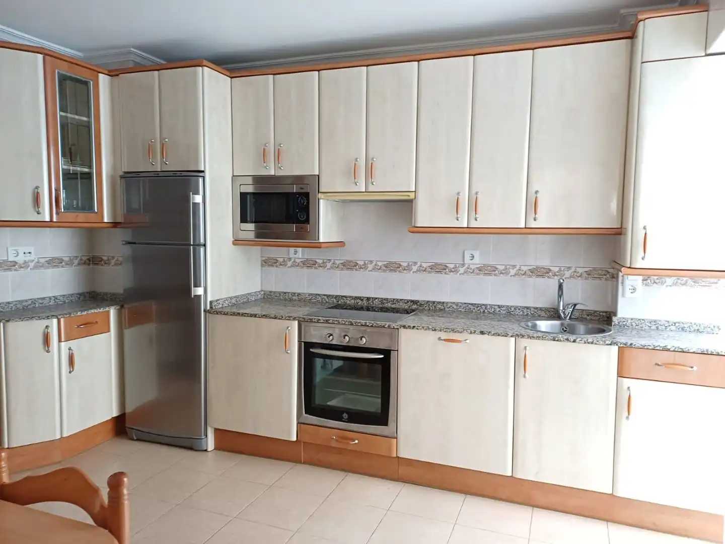 Flat for rent in Calle Briviesca, 5, Medina de Pomar Kitchen of Flat for rent in Medina de Pomar with Heating, Parquet flooring and Terrace