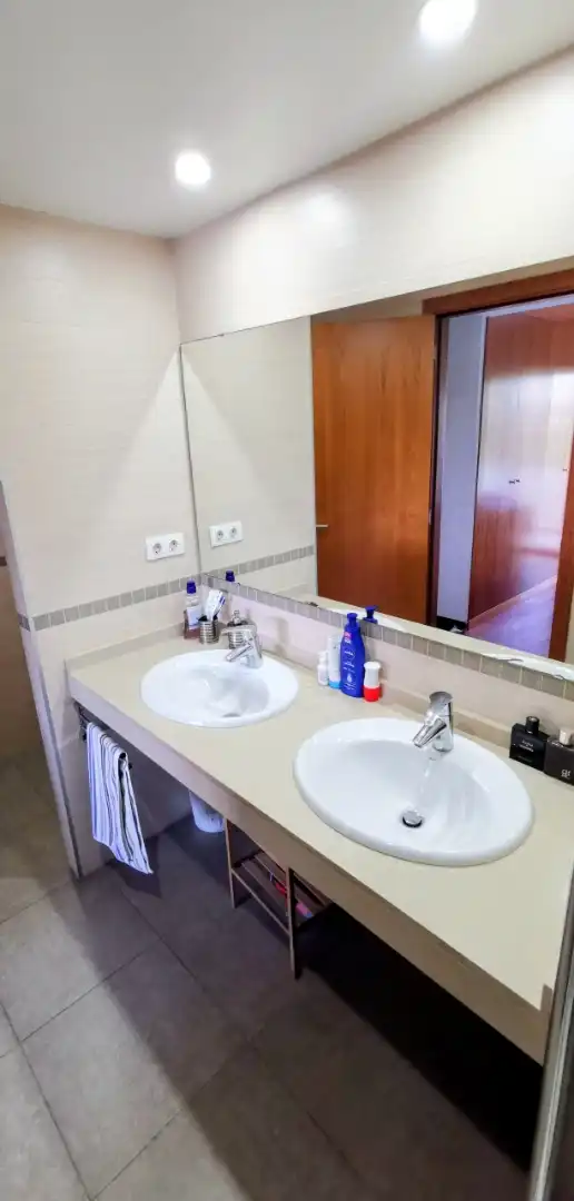 Pis en venda a Avinguda D'europa, 29, Mas Rampinyo - Montcada Nova - Carrerada Bany de Pis en venda en Montcada i Reixac amb Aire condicionat, Terrassa i Piscina