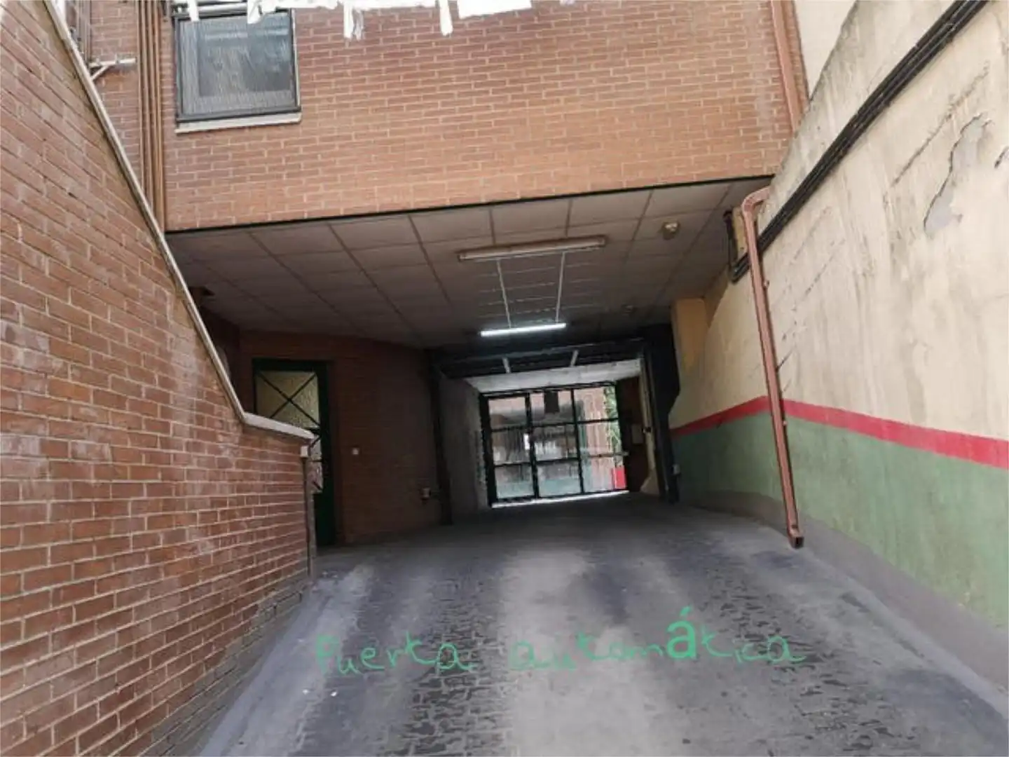Parking of Garage for rent in Madrid