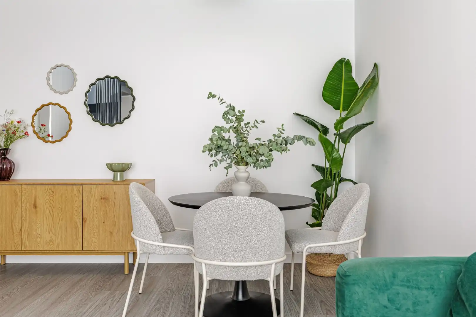 Wohnung zum Verkauf in Calle Policía Nacional, 11, Parque Central Esszimmer von Wohnung zum Verkauf in Estepona mit Privatgarten, Terrasse und Möbliert