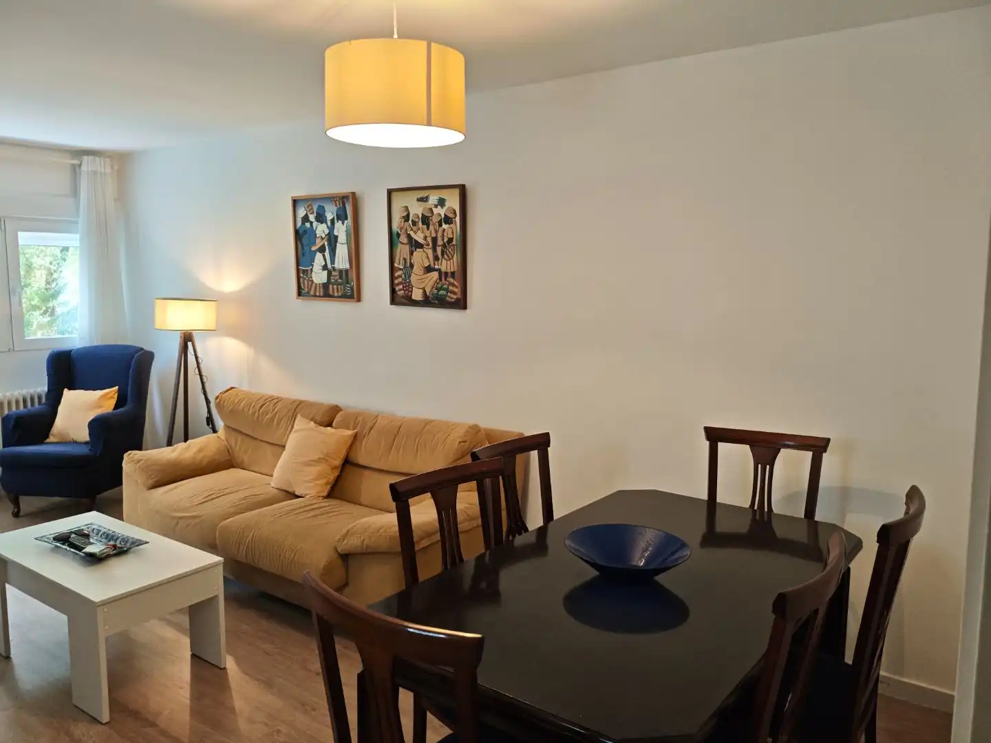 Habitación en Calle Lesaca, 44, Orcasitas Sala de estar de Piso para compartir en Madrid con Calefacción, Terraza y Amueblado