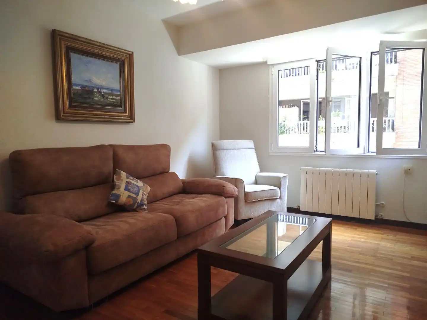 Sala de estar de Piso en venta en Gijón  con Terraza y Balcón