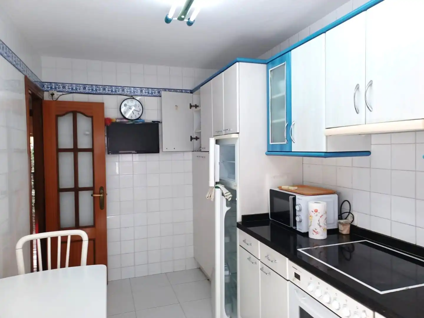 Cocina de Piso en venta en Gijón  con Terraza y Balcón