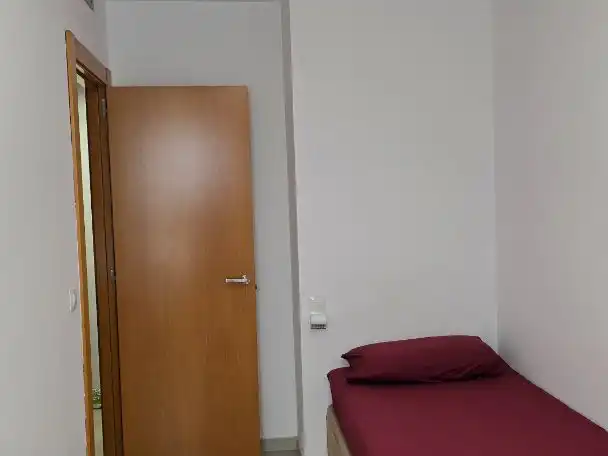 Dormitori de Pis de lloguer en Castellón de la Plana / Castelló de la Plana amb Aire condicionat, Moblat i Videoporter