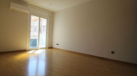 Piso de alquiler en Carrer de Ventura Plaja, 39, Sants-Badal, Barcelona Capital - imagen 3 Foto 3 de Piso de alquiler en Carrer de Ventura Plaja, 39, Sants-Badal, Barcelona Capital