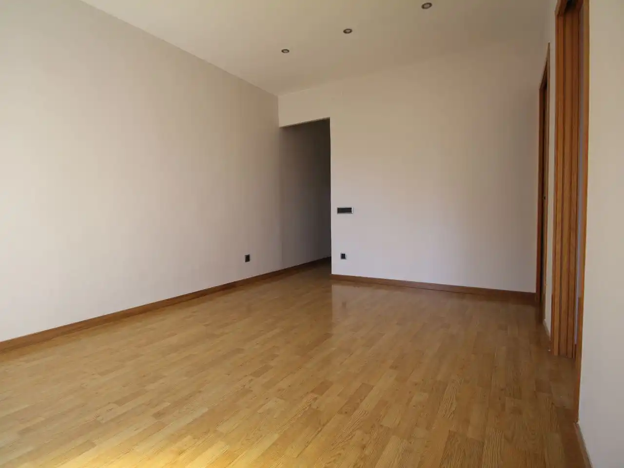 Piso de alquiler en Carrer de Ventura Plaja, 39, Sants-Badal Habitación de Piso de alquiler en Barcelona Capital con Aire acondicionado y Balcón