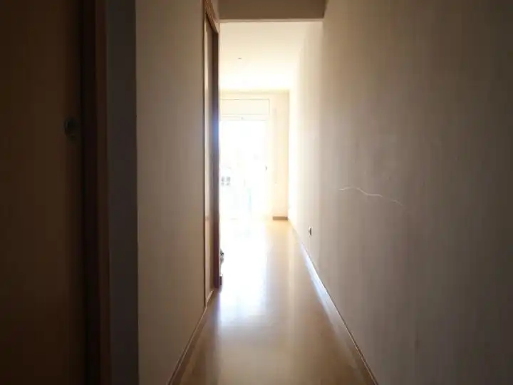 Piso de alquiler en Carrer de Ventura Plaja, 39, Sants-Badal Piso de alquiler en Barcelona Capital con Aire acondicionado y Balcón