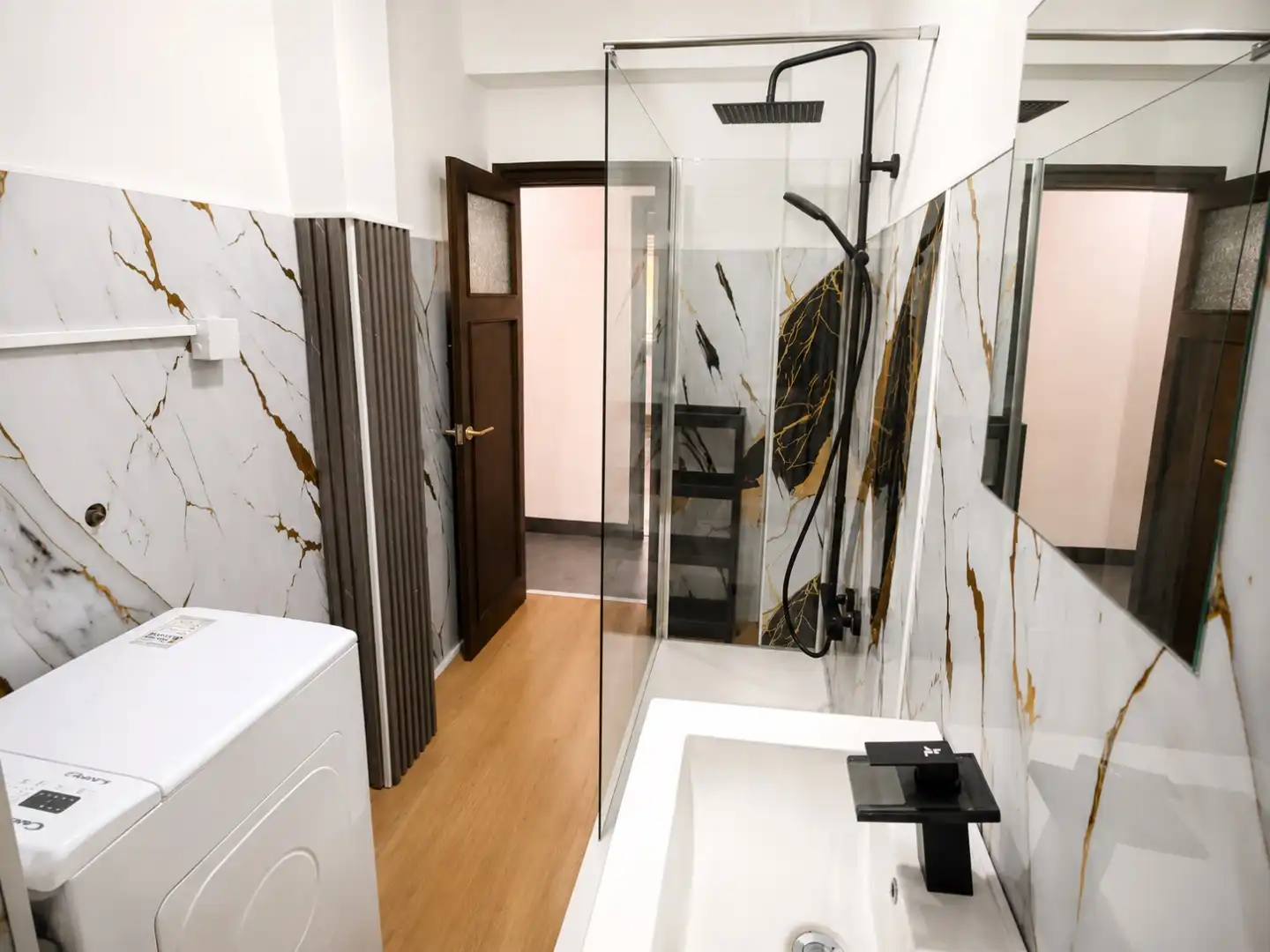 Badezimmer von Wohnung zum Verkauf in San Martín del Rey Aurelio mit Terrasse, Abstellraum und Balkon