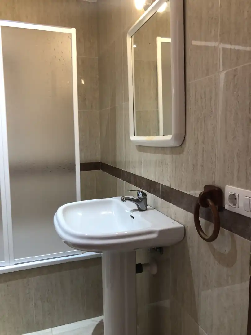 Piso de alquiler en Camino Tornero, 1, La Laguna Baño de Piso de alquiler en San Cristóbal de la Laguna con Terraza, Trastero y Amueblado
