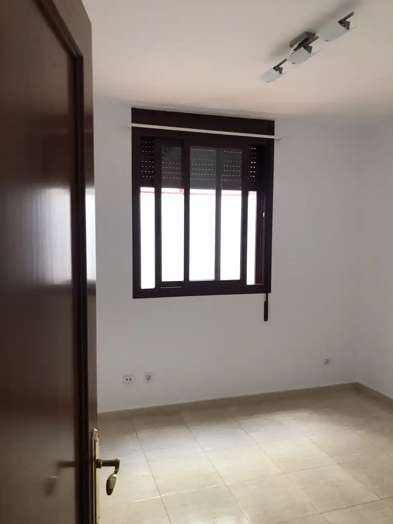 Piso de alquiler en Camino Tornero, 1, La Laguna Habitación de Piso de alquiler en San Cristóbal de la Laguna con Terraza, Trastero y Amueblado