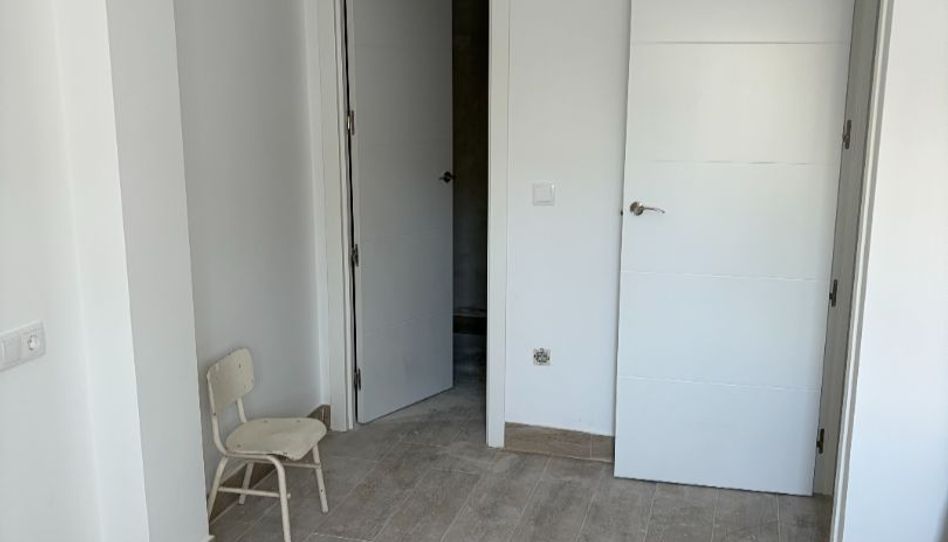 Wohnung zum Verkauf in Calle Santiago Apóstol, 110, Torre Cruz - Los Molinos, Utrera - Bild 1 Foto 1 von Wohnung zum Verkauf in Calle Santiago Apóstol, 110, Torre Cruz - Los Molinos, Utrera