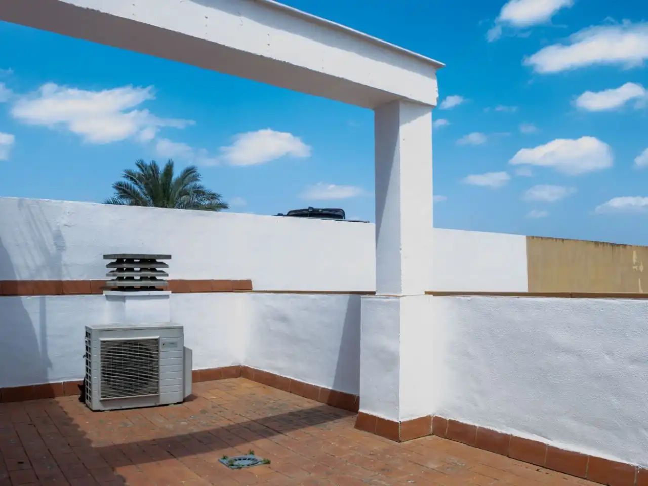 Casa adosada en venda a Carrer Calle María Auxiliadora, 2, Rinconada Terrassa de Casa adosada en venda en La Rinconada amb Aire condicionat i Terrassa
