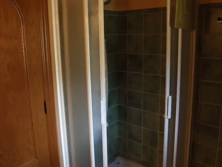Apartamento de alquiler en Carrer Major-aristot, 18, El Pont de Bar Baño de Apartamento de alquiler en El Pont de Bar con Calefacción, Terraza y Amueblado