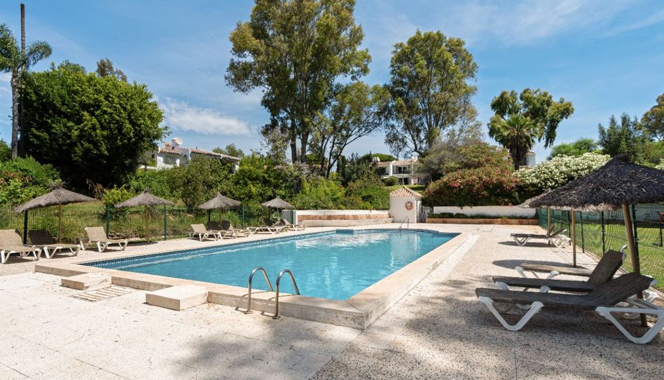 Piso en venta en Calle Rafael Alberti, 6, Nueva Atalaya, Estepona - imagen 1 Foto 1 de Piso en venta en Calle Rafael Alberti, 6, Nueva Atalaya, Estepona