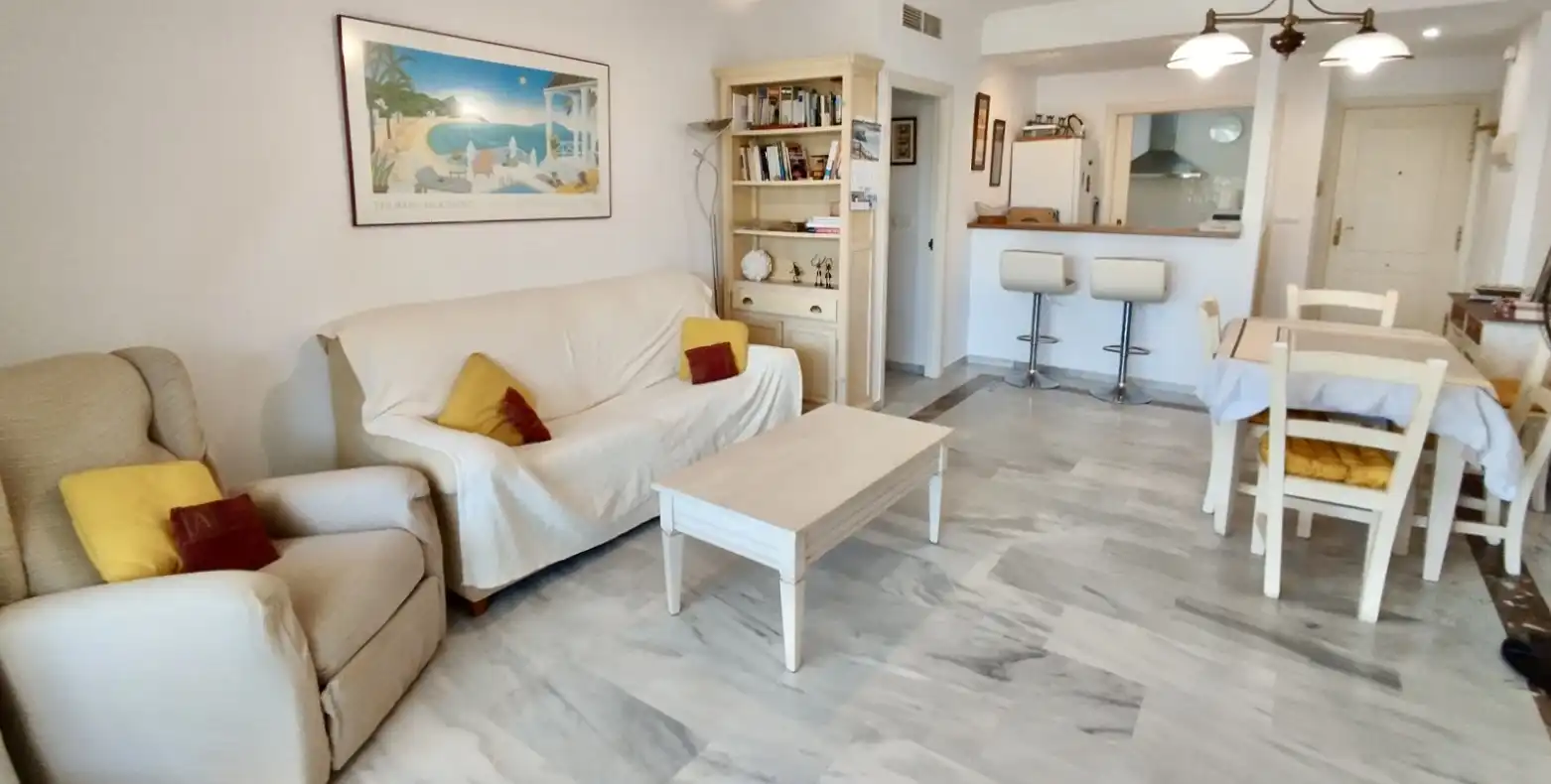 Planta baixa de lloguer a Avenida Reina Sofía, 15, Costa Ballena Golf Sala d'estar de Planta baixa de lloguer en Rota amb Aire condicionat, Calefacció i Jardí privat