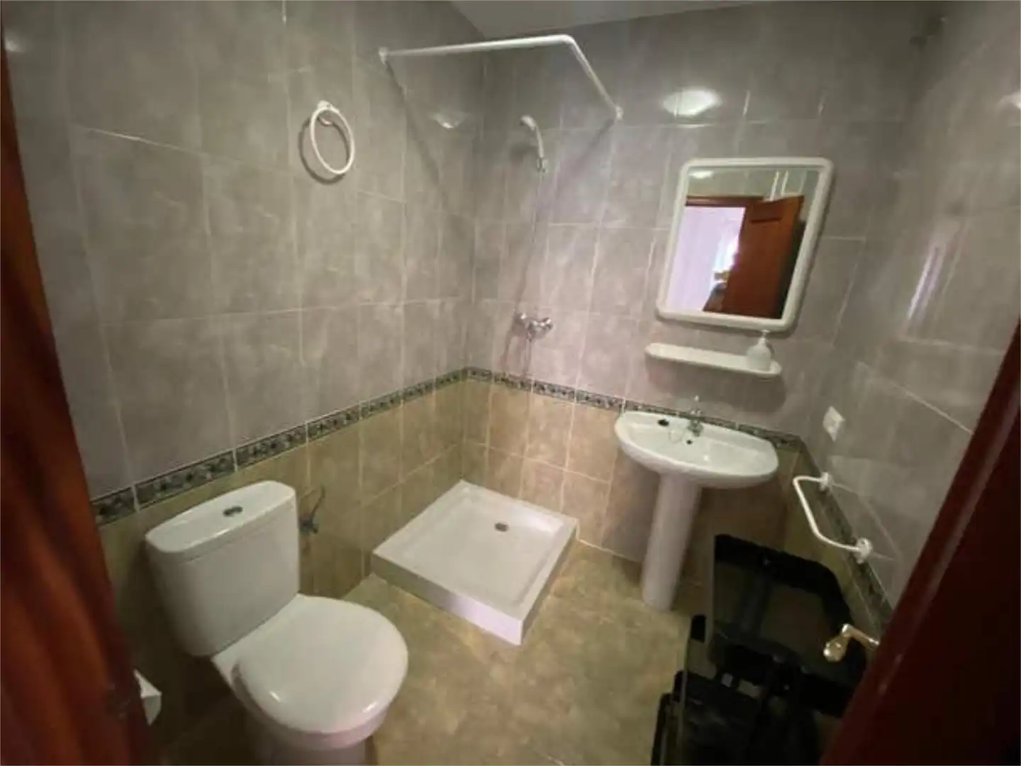 Bathroom of Flat for sale in El Cuervo de Sevilla  with Heating and Furnished