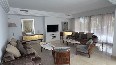 Apartamento en venta en Camino del Ángel, 1a, La Dama de Noche - La Alzambra, Marbella - imagen 5 Foto 5 de Apartamento en venta en Camino del Ángel, 1a, La Dama de Noche - La Alzambra, Marbella