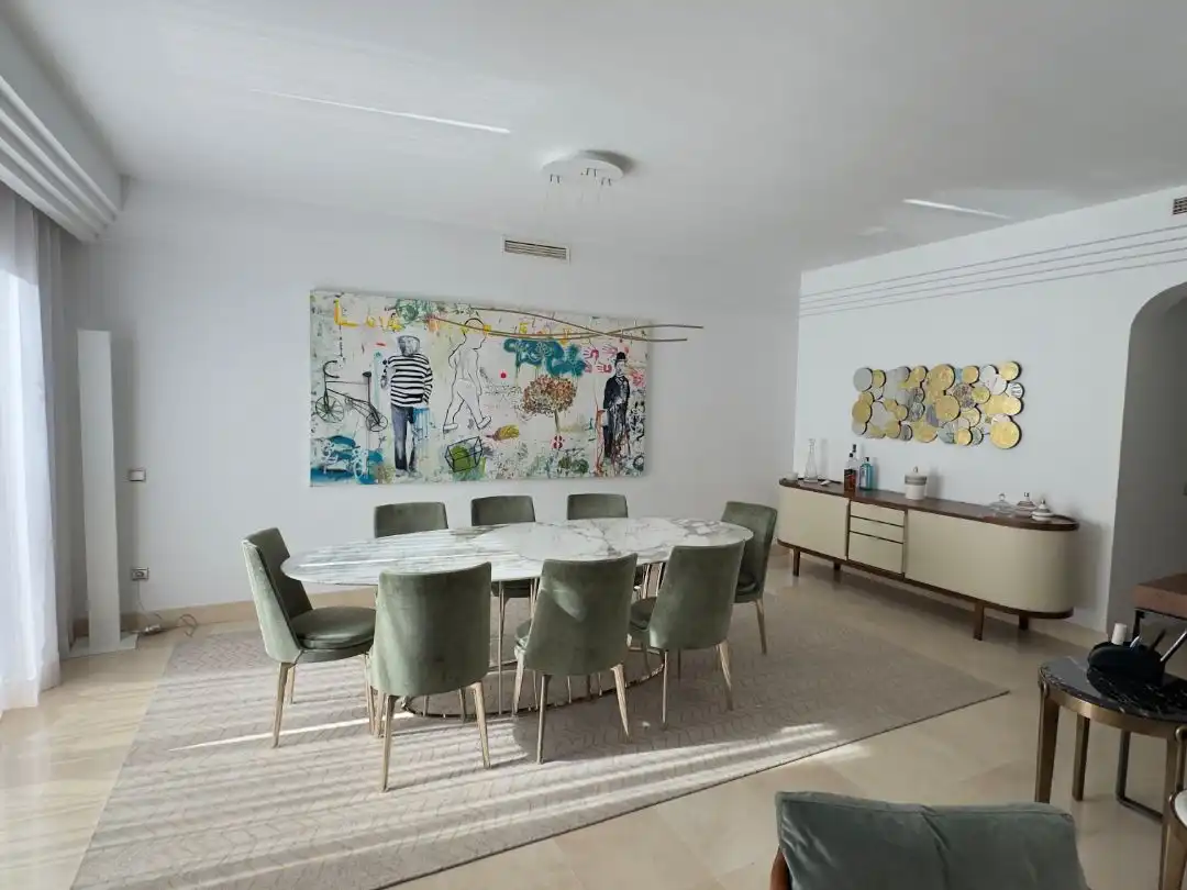 Apartamento en venta en Camino del Ángel, 1a, La Dama de Noche - La Alzambra Comedor de Apartamento en venta en Marbella con Aire acondicionado, Terraza y Piscina