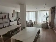 Apartament de lloguer a Calle Huerta Nueva, 31, Estepona Pueblo Menjador de Apartament de lloguer en Estepona amb Aire condicionat, Terrassa i Piscina