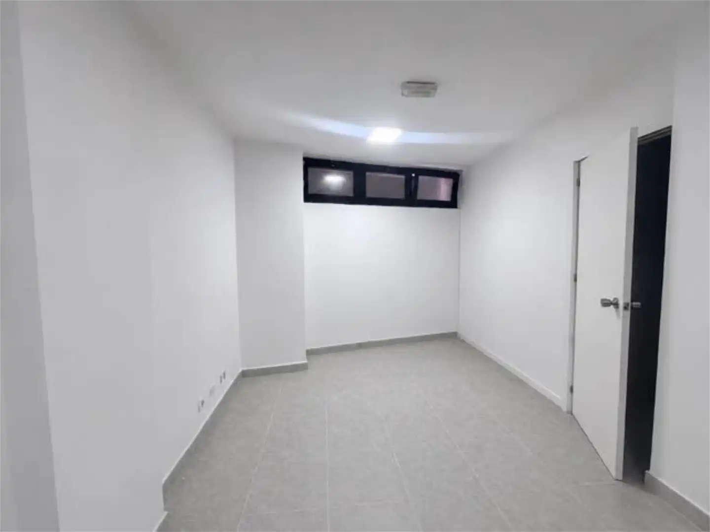 Oficina de lloguer en Telde
