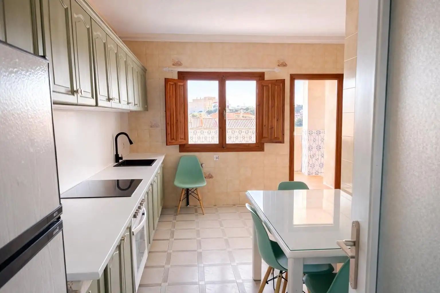 Houses for sale in Calle San Jose Barranco, 32, Cuevas del Almanzora Kitchen of Houses for sale in Cuevas del Almanzora with Terrace and Balcony