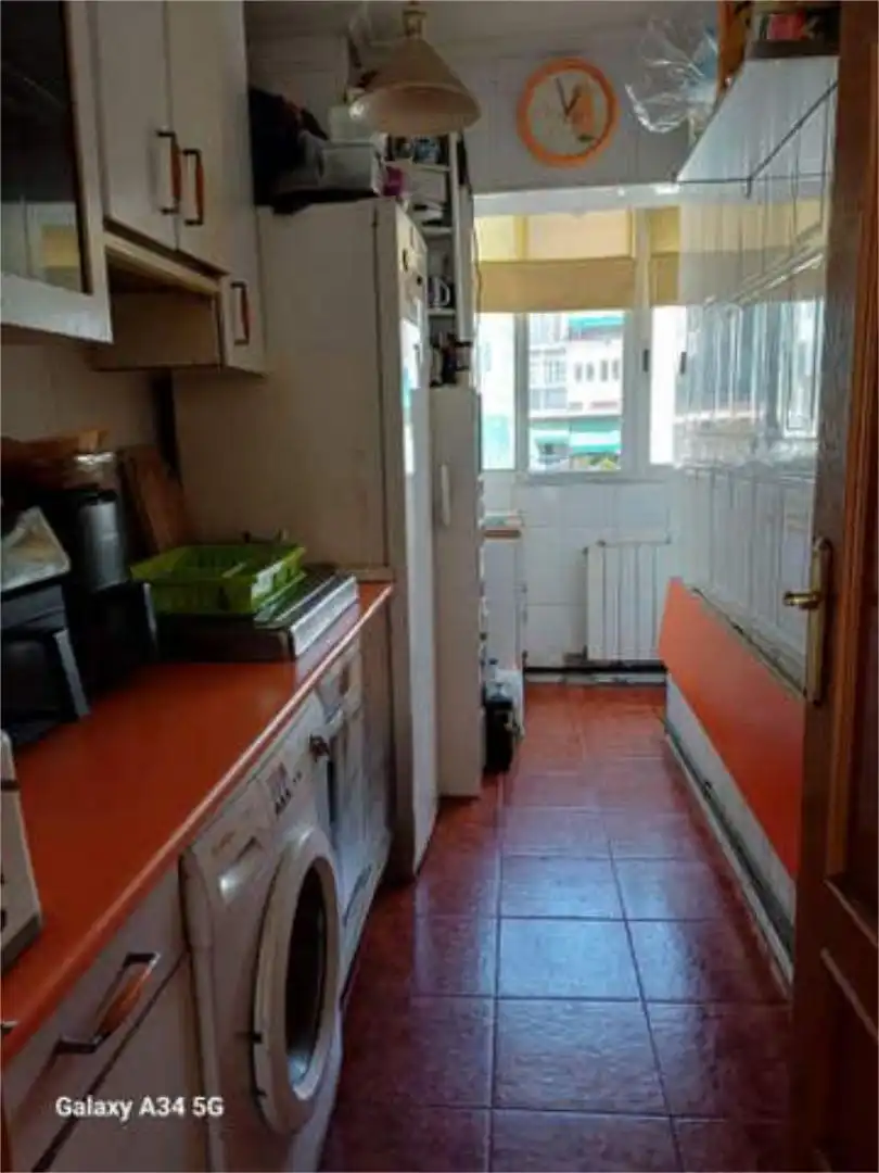Piso en venta en Tres Olivos - Valverde Cocina de Piso en venta en Madrid con Calefacción