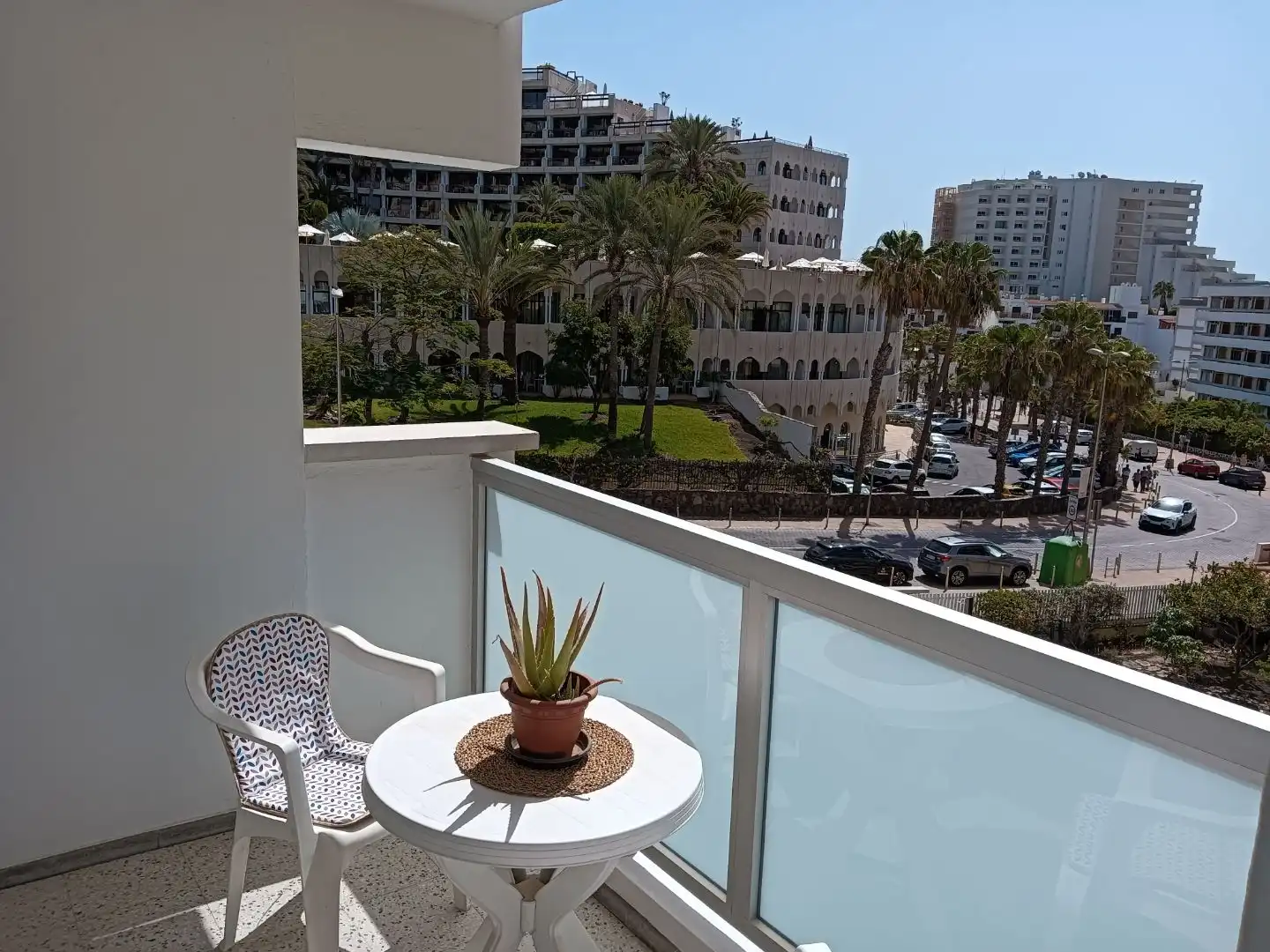 Apartamento de alquiler en Avenida 8 de Marzo, 11, Playa del Inglés Terraza de Apartamento de alquiler en San Bartolomé de Tirajana con Terraza, Piscina y Amueblado