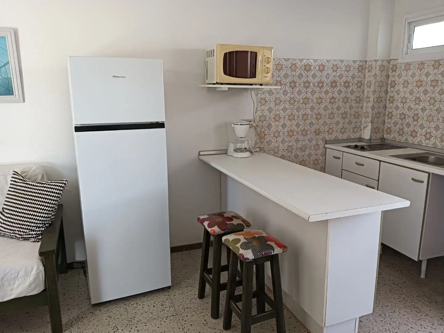 Apartamento de alquiler en Avenida 8 de Marzo, 11, Playa del Inglés Cocina de Apartamento de alquiler en San Bartolomé de Tirajana con Terraza, Piscina y Amueblado