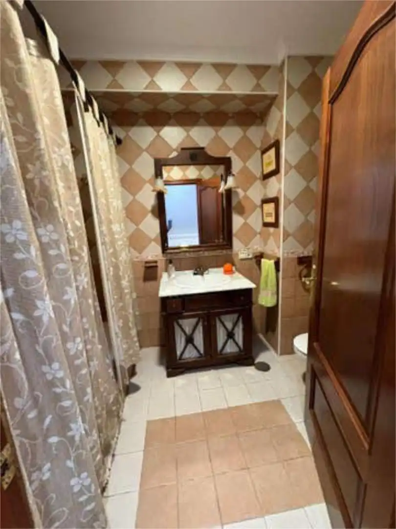 Bathroom of Houses for rent in Alange  with Storage room and Furnished