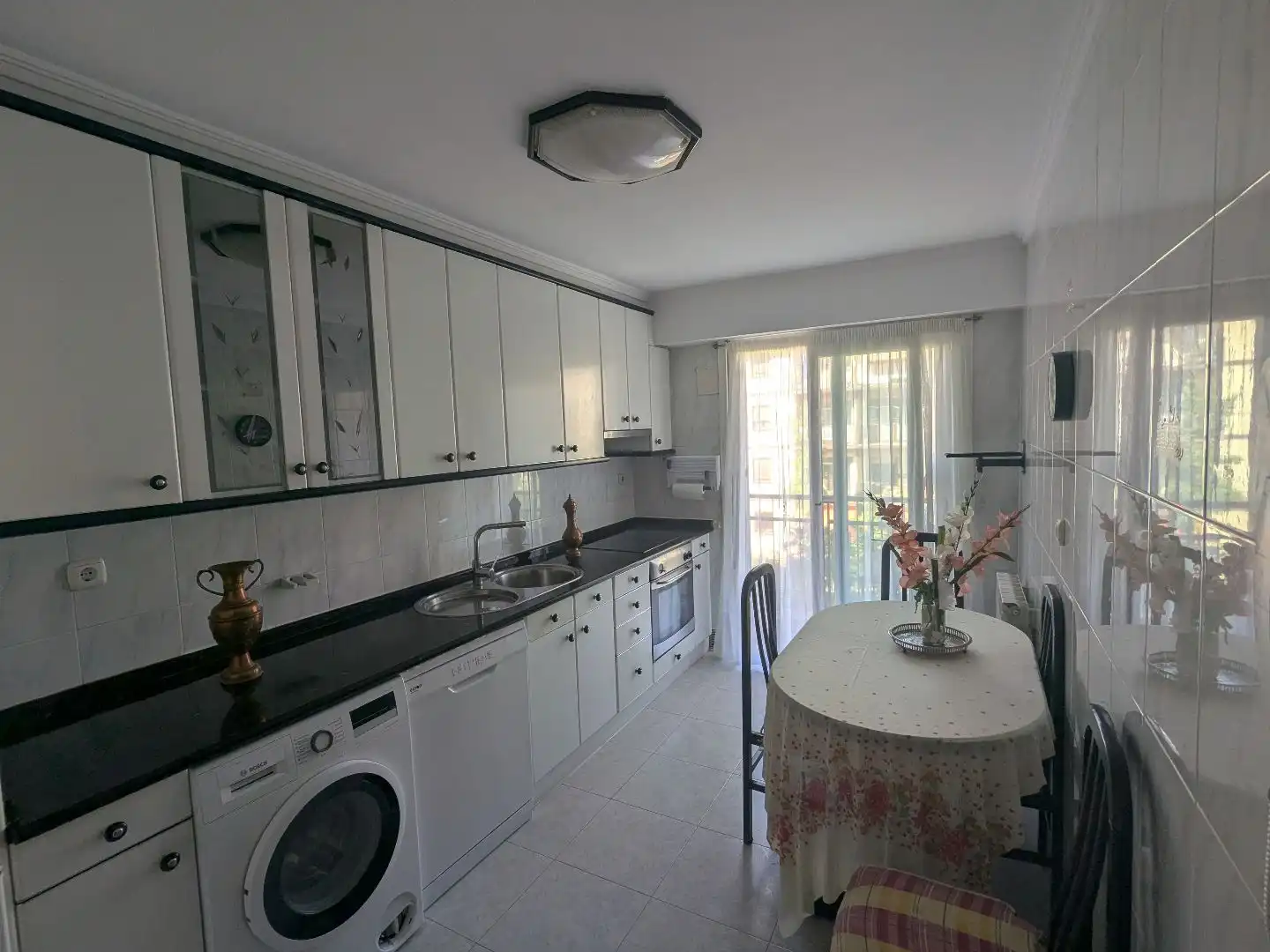 Piso en venta en Uistin Kalea, 3, Lasarte-Oria Cocina de Piso en venta en Lasarte-Oria con Balcón