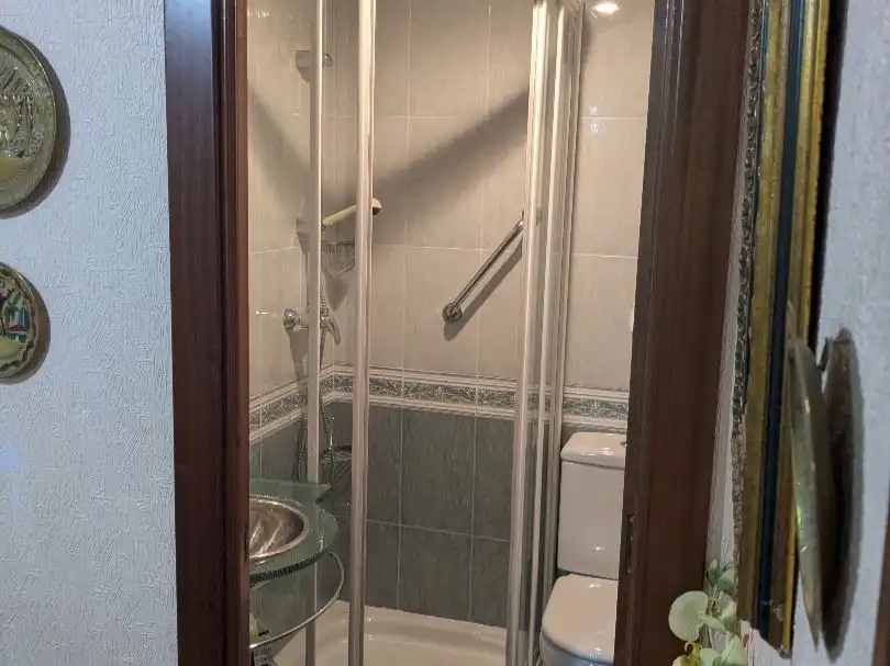 Piso en venta en Uistin Kalea, 3, Lasarte-Oria Baño de Piso en venta en Lasarte-Oria con Balcón