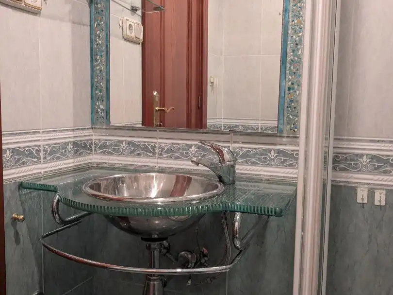 Piso en venta en Uistin Kalea, 3, Lasarte-Oria Baño de Piso en venta en Lasarte-Oria con Balcón