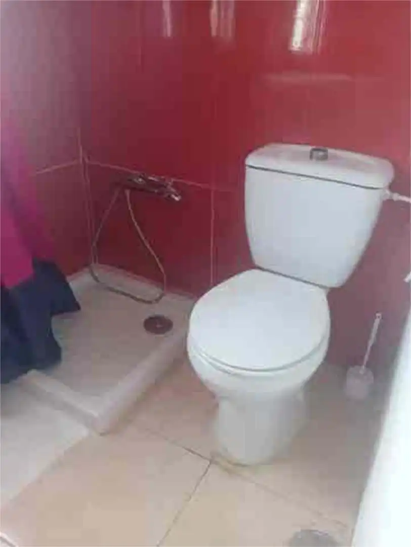 Estudio de alquiler en Archena Baño de Estudio de alquiler en Archena