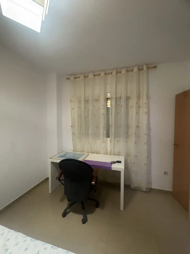 Habitación en Calle Celestino Roig, 1, Polígono Santa Ana Habitación de Piso para compartir en Cartagena con Aire acondicionado, Calefacción y Terraza